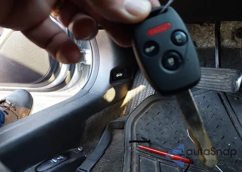 2010 Honda Accord 3.5 Ex-L z USA, uszkodzony, nr VIN 1HGCP3F8XAA021331